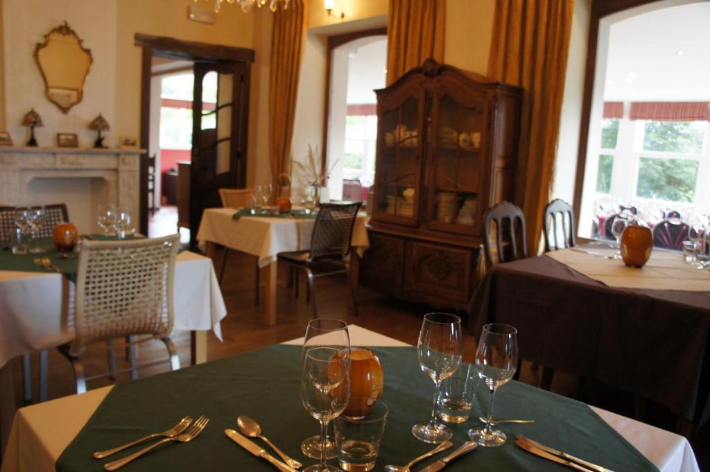Hostellerie La Maison De Maitre Arbrefontaine Екстериор снимка